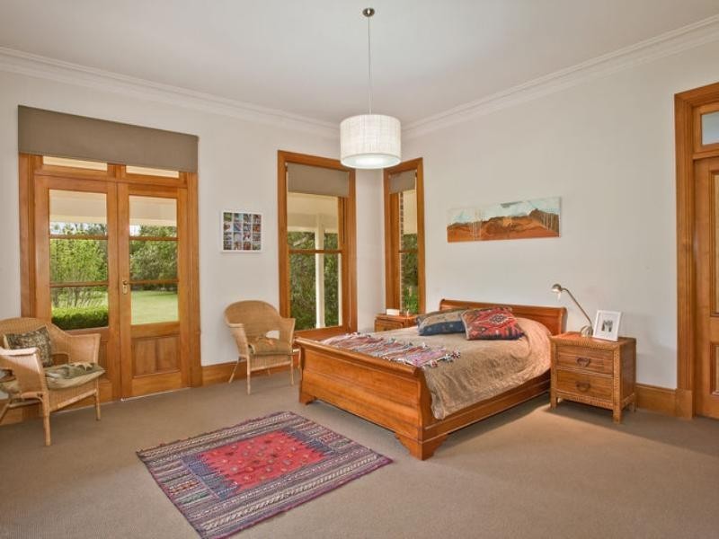 384 Wyong Road, Duffys Forest NSW 2084