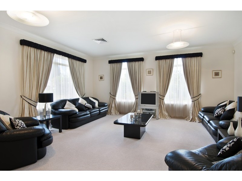 4 The Greenway, Duffys Forest NSW 2084