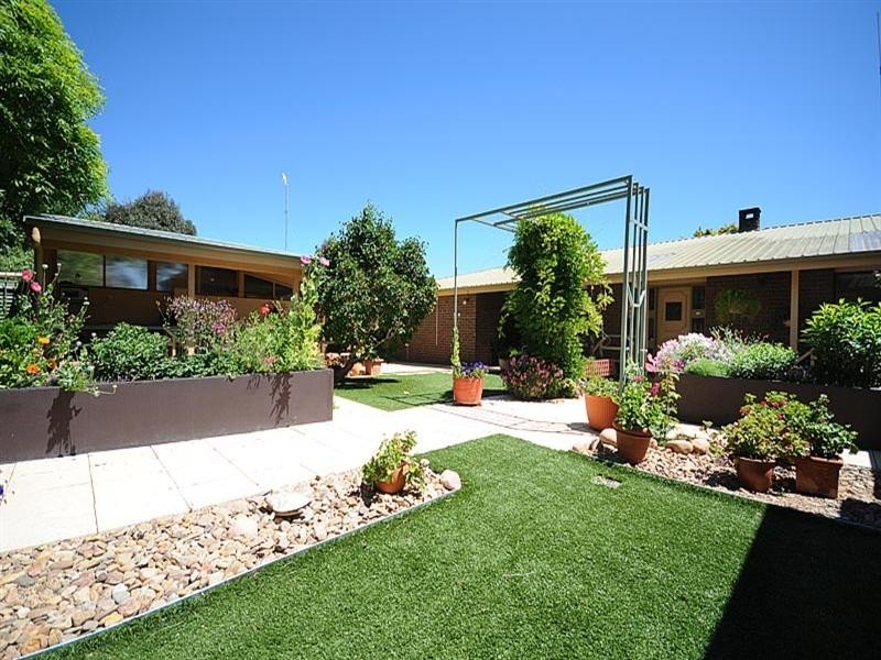107 Summer Hill Road, Bywong NSW 2621