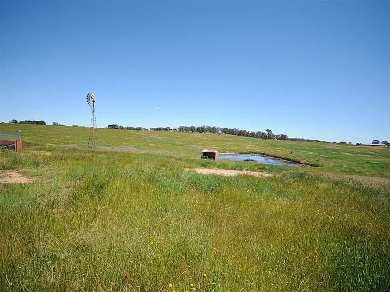 107 Summer Hill Road, Bywong NSW 2621