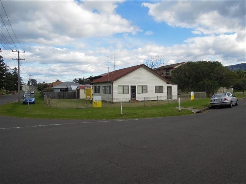 1and2/12 The Esplanade, Thirroul NSW 2515