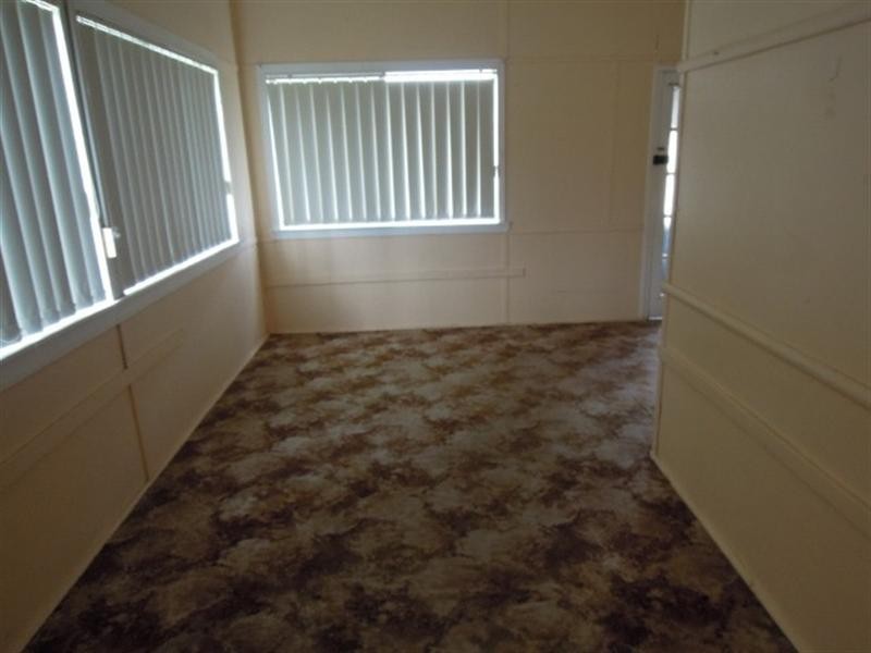 1and2/12 The Esplanade, Thirroul NSW 2515