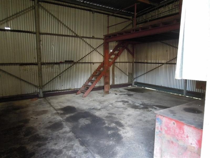 393 Old Five Islands Road, Unanderra NSW 2526