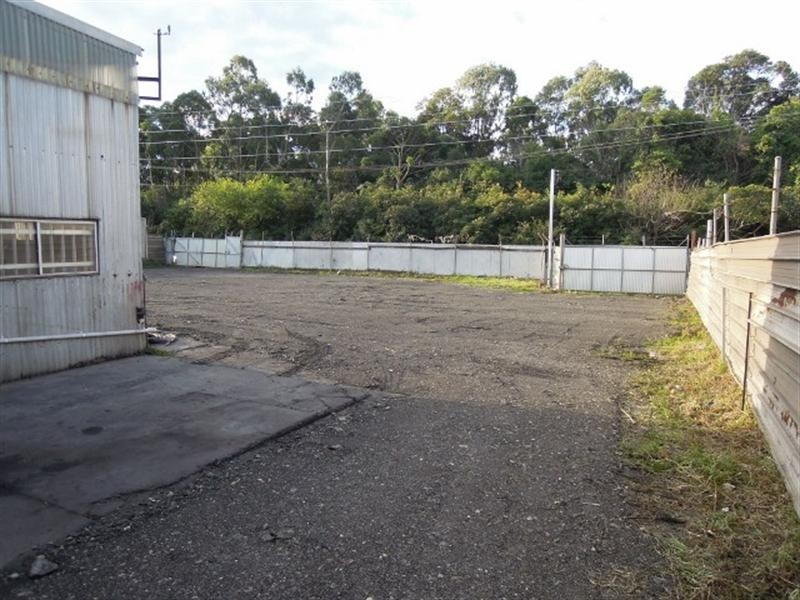 393 Old Five Islands Road, Unanderra NSW 2526