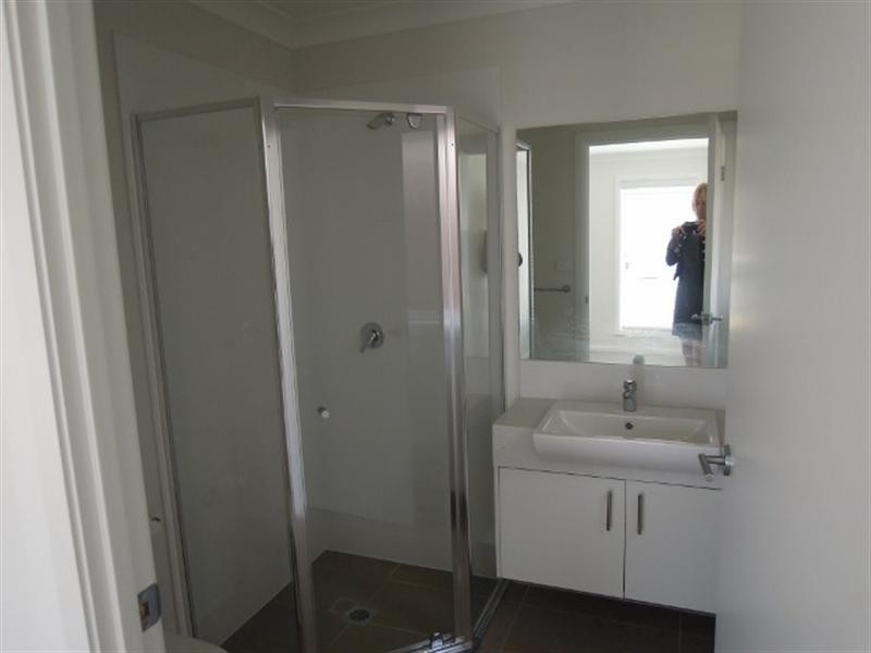 14 Samuel Close, Thirroul NSW 2515