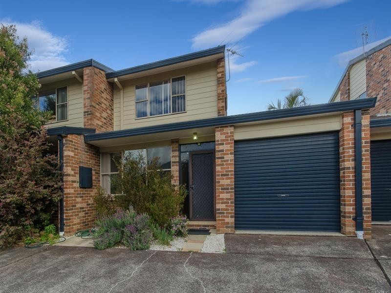 2/5 Newbold Close, Thirroul NSW 2515
