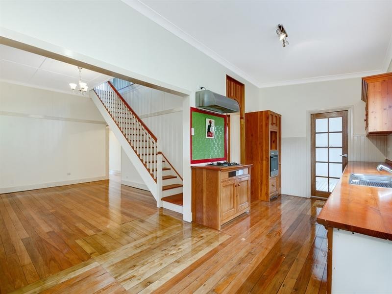 23 Beattie Avenue, Bulli NSW 2516