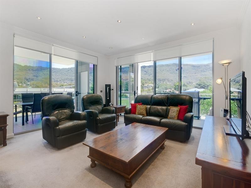 32/40 McCauley Street, Thirroul NSW 2515