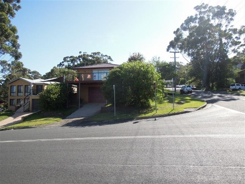 17 Highlands Parade, Bulli NSW 2516