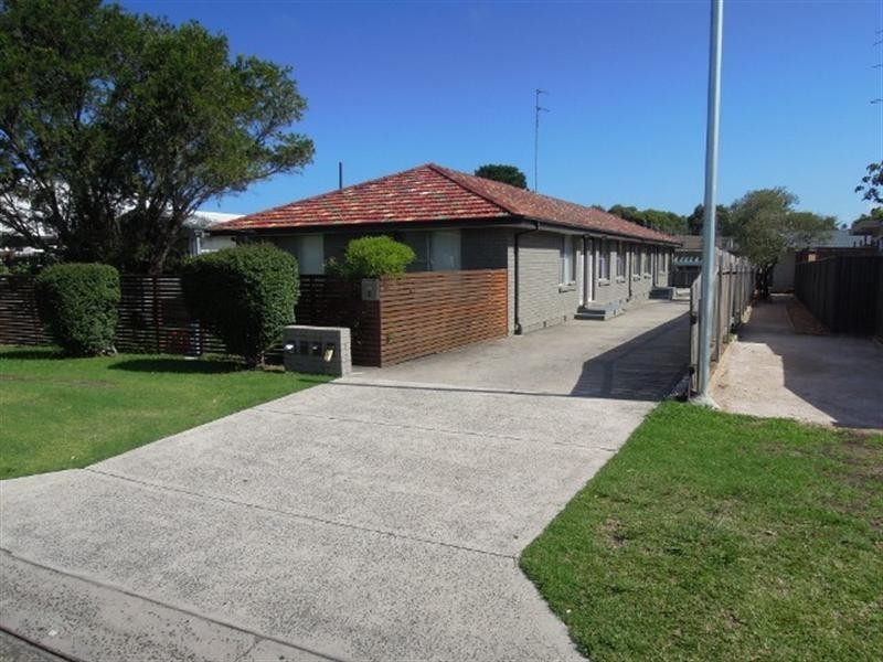 2/45 Dobbie Avenue, East Corrimal NSW 2518