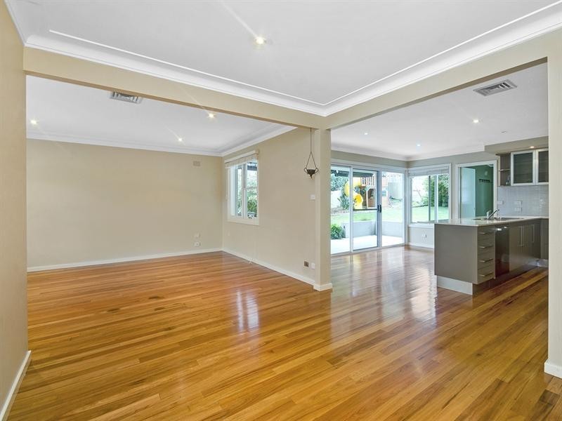 12 Willow Grove, Corrimal NSW 2518