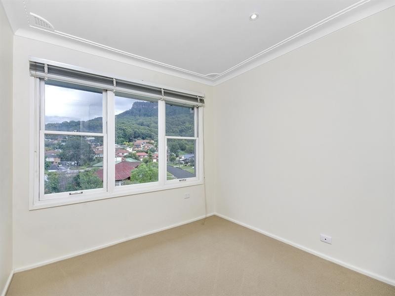 12 Willow Grove, Corrimal NSW 2518