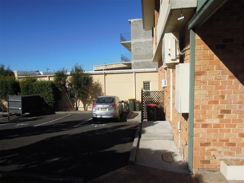 1/3 King Street, Thirroul NSW 2515
