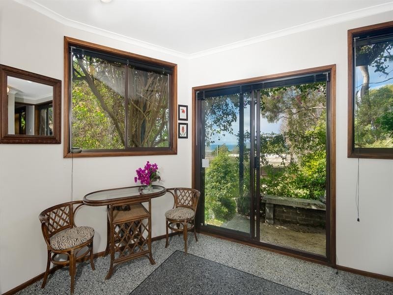 12 Joanne Street, Woonona NSW 2517