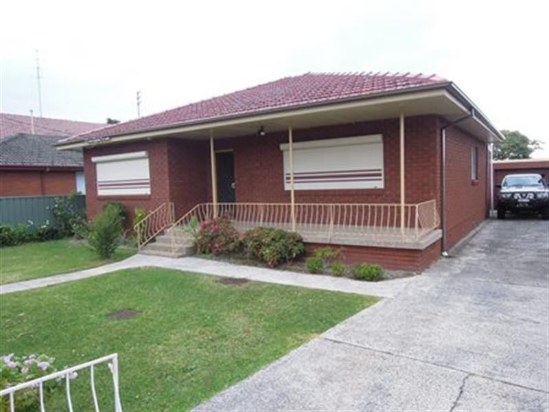 17 Rann Street, Fairy Meadow NSW 2519