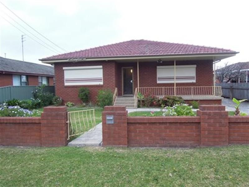 17 Rann Street, Fairy Meadow NSW 2519