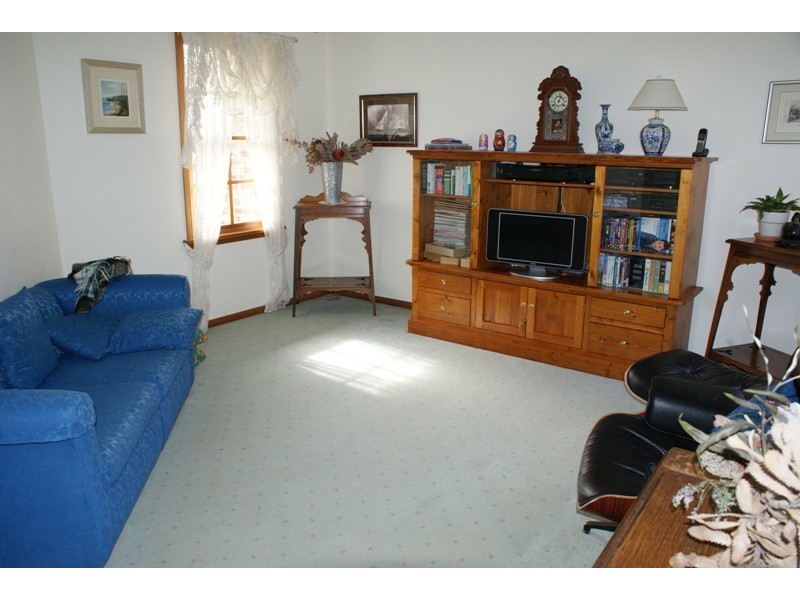 19 National Avenue, Bulli NSW 2516