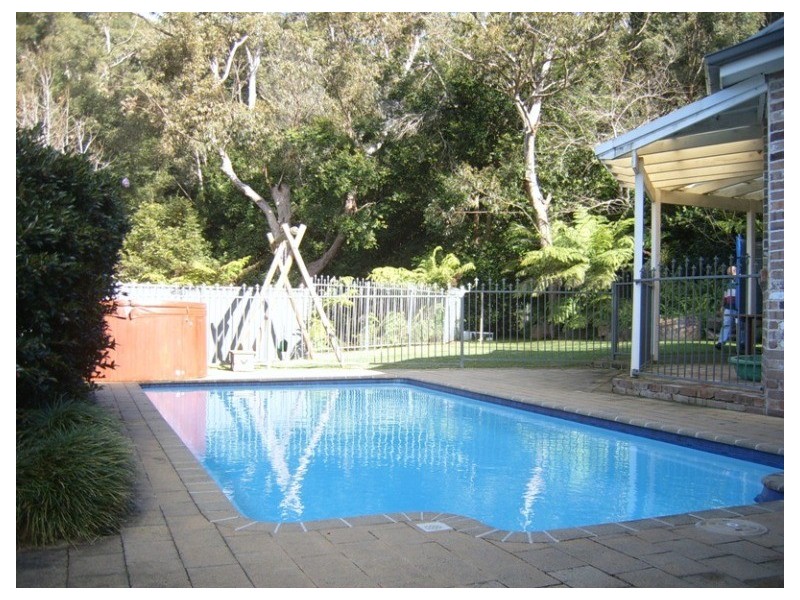 19 National Avenue, Bulli NSW 2516