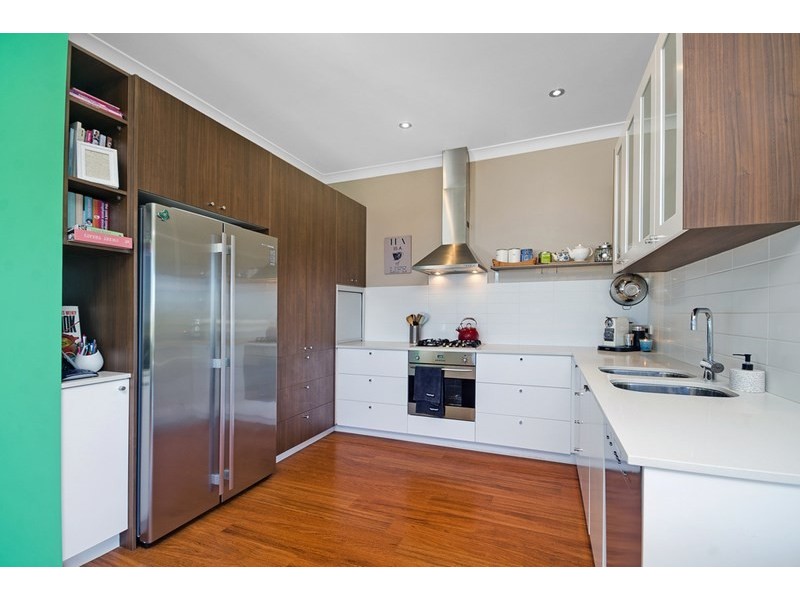 16 Cresting Avenue, Corrimal NSW 2518