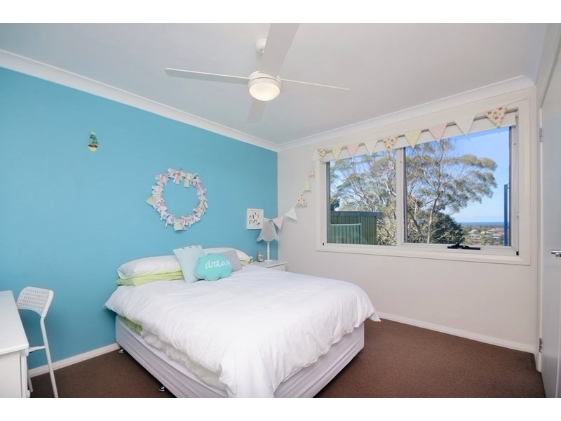 16 Cresting Avenue, Corrimal NSW 2518