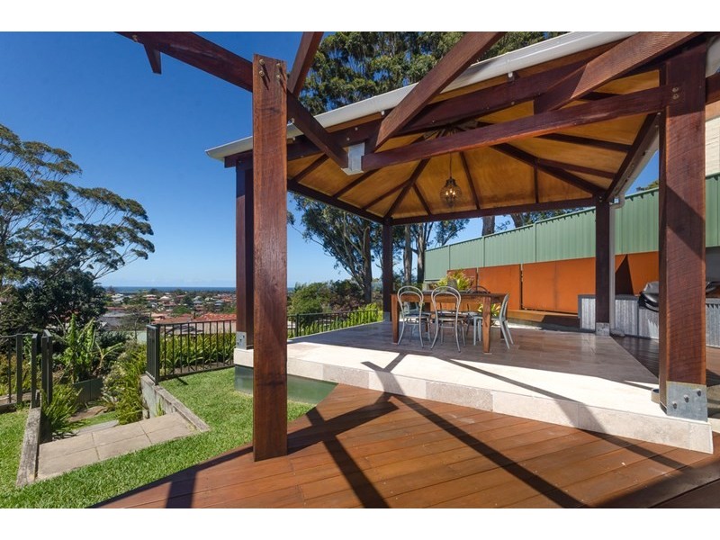 16 Cresting Avenue, Corrimal NSW 2518