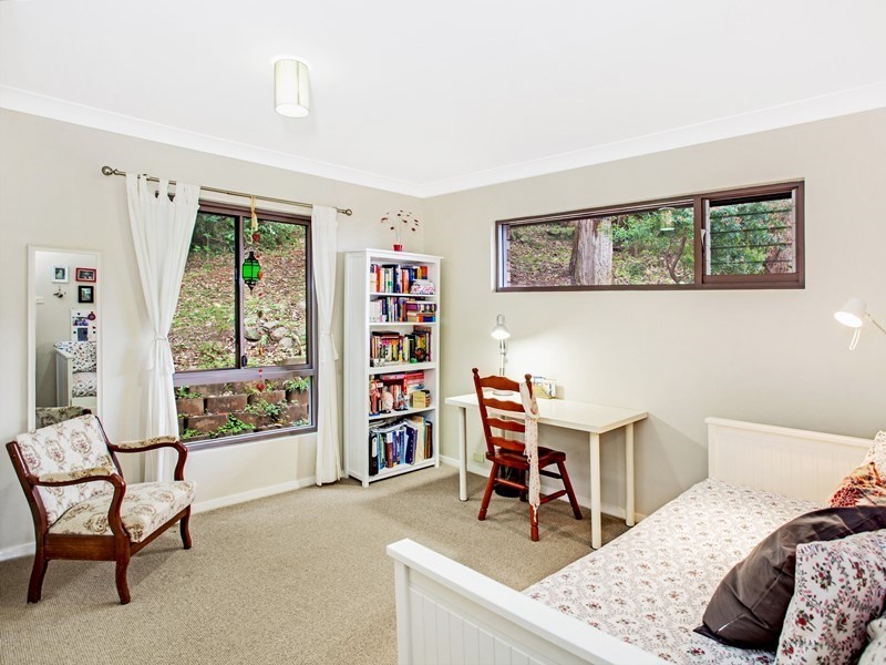 14 Deborah Avenue, Thirroul NSW 2515