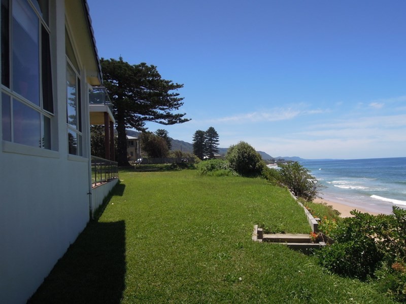 3 Woodland Avenue, Thirroul NSW 2515