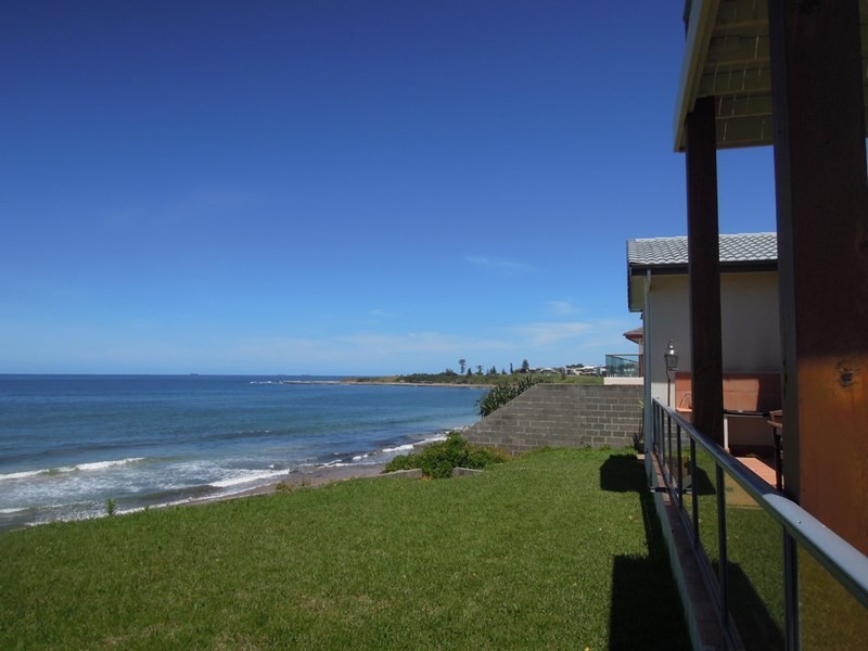 3 Woodland Avenue, Thirroul NSW 2515