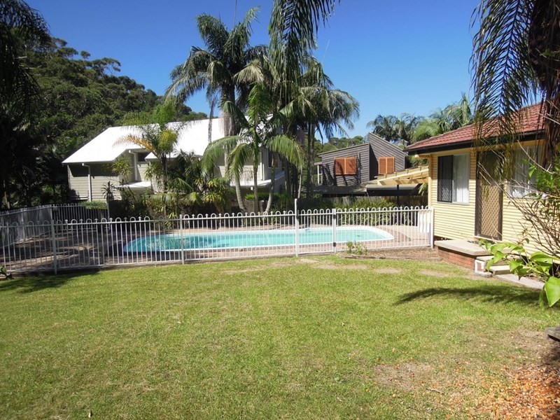 16 Squires Cresent, Coledale NSW 2515