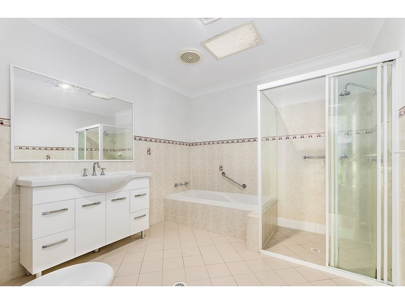 2/17 Bertram Close, Tarrawanna NSW 2518