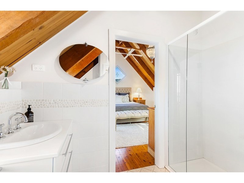 17 Joanne Street, Woonona NSW 2517