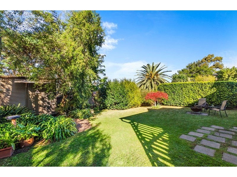 17 Joanne Street, Woonona NSW 2517