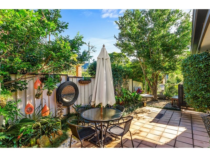 1/2 Station Street, Thirroul NSW 2515