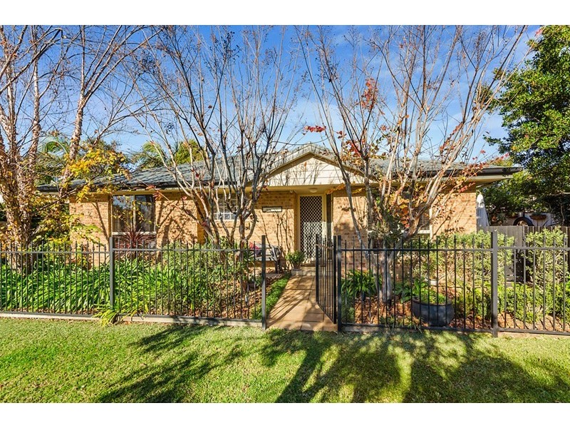 1/2 Station Street, Thirroul NSW 2515