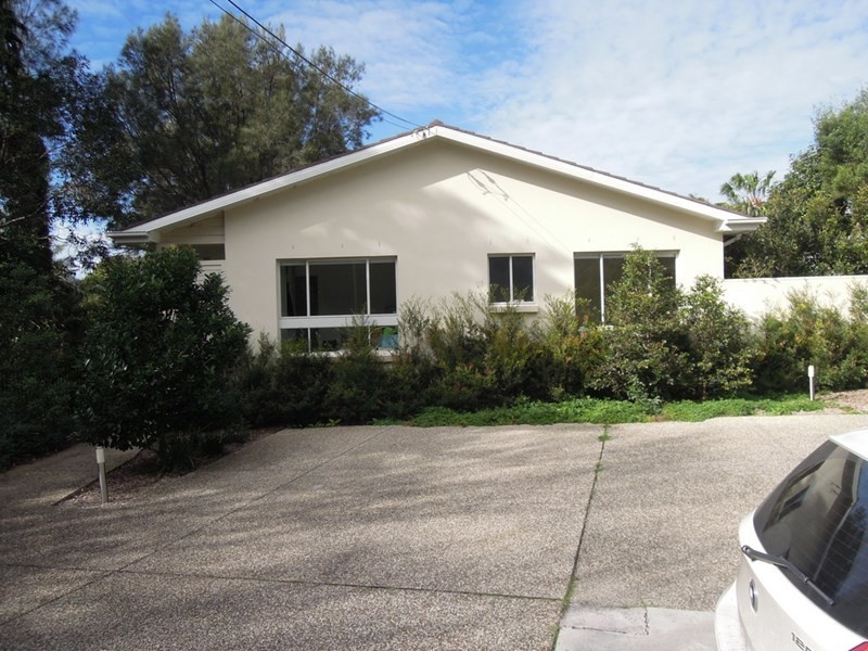 2/25 Redman Avenue, Thirroul NSW 2515