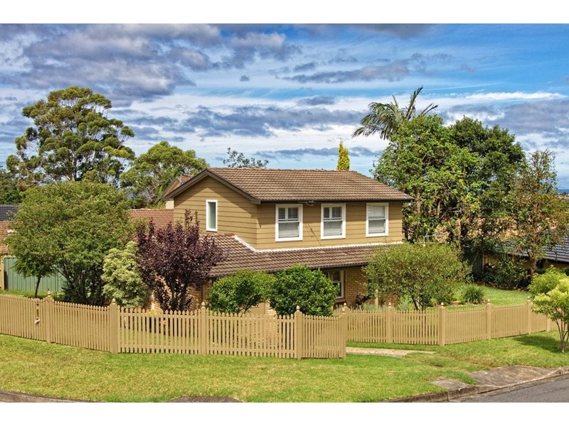 37 Jennifer Cresent, Thirroul NSW 2515