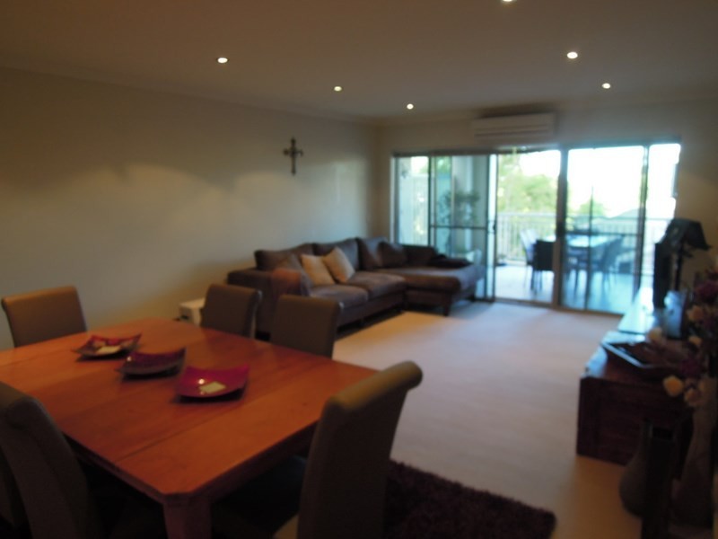 7/5 Station Street, Thirroul NSW 2515