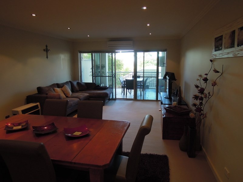 7/5 Station Street, Thirroul NSW 2515