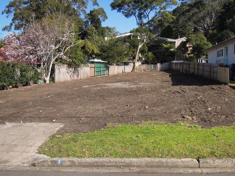 2 Cresting Avenue, Corrimal NSW 2518
