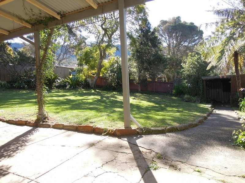 17 Seaview Terrace, Thirroul NSW 2515