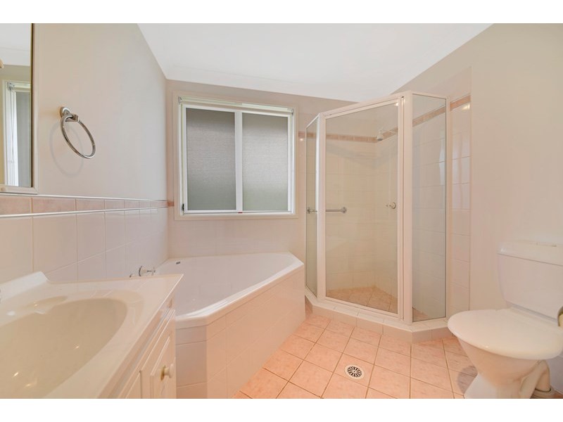 1/7 Redman Avenue, Thirroul NSW 2515