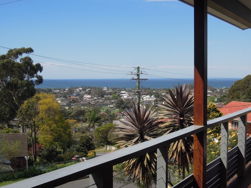 62 STEPHEN Drive, Woonona NSW 2517