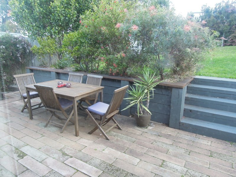 62 STEPHEN Drive, Woonona NSW 2517