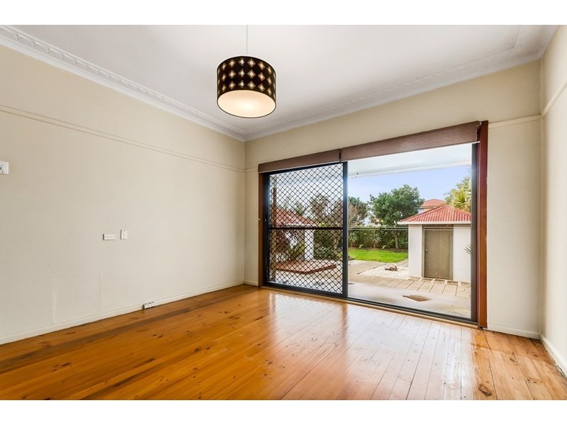 65 Storey Street, Fairy Meadow NSW 2519