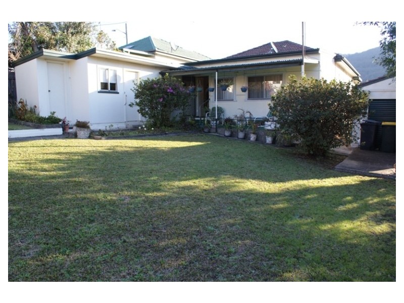 125 Princes Highway, Bulli NSW 2516