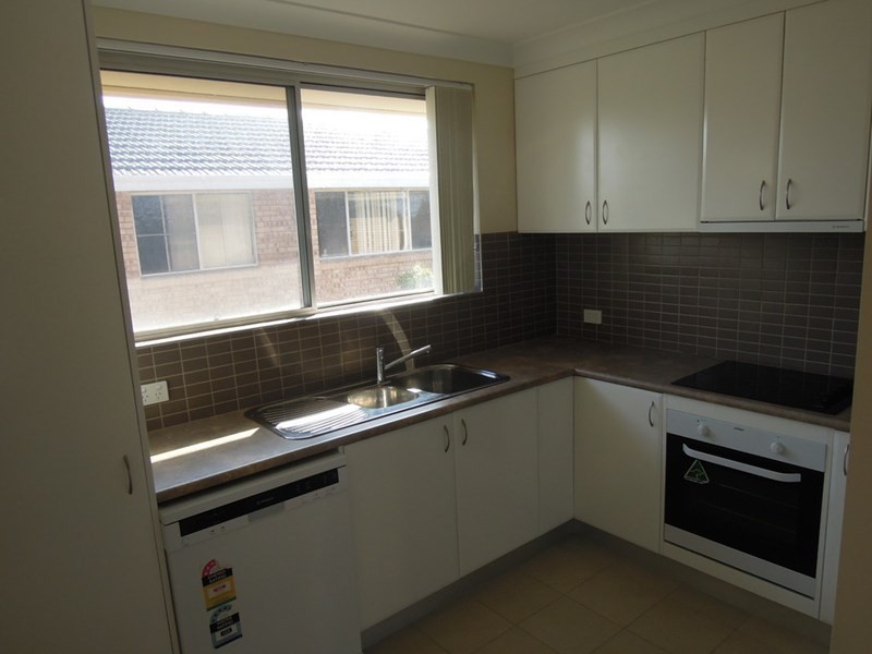 4/13 Alice Street, Woonona NSW 2517