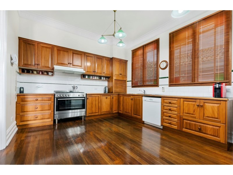 15 Harbord Street, Thirroul NSW 2515