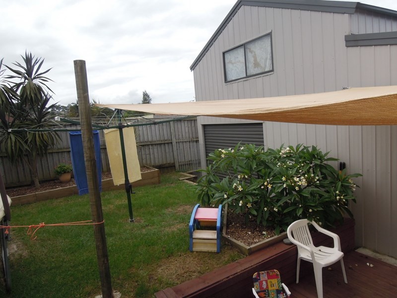 8 Jones Street, Mount Warrigal NSW 2528