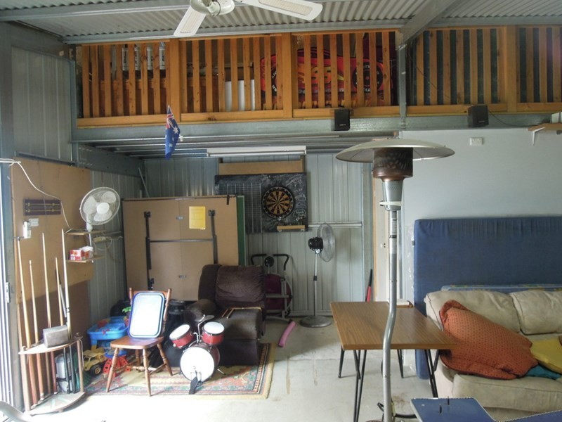 8 Jones Street, Mount Warrigal NSW 2528