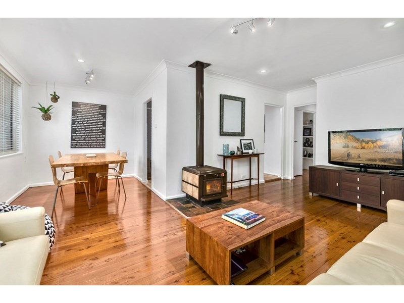 52 Stones Road, Mount Kembla NSW 2526